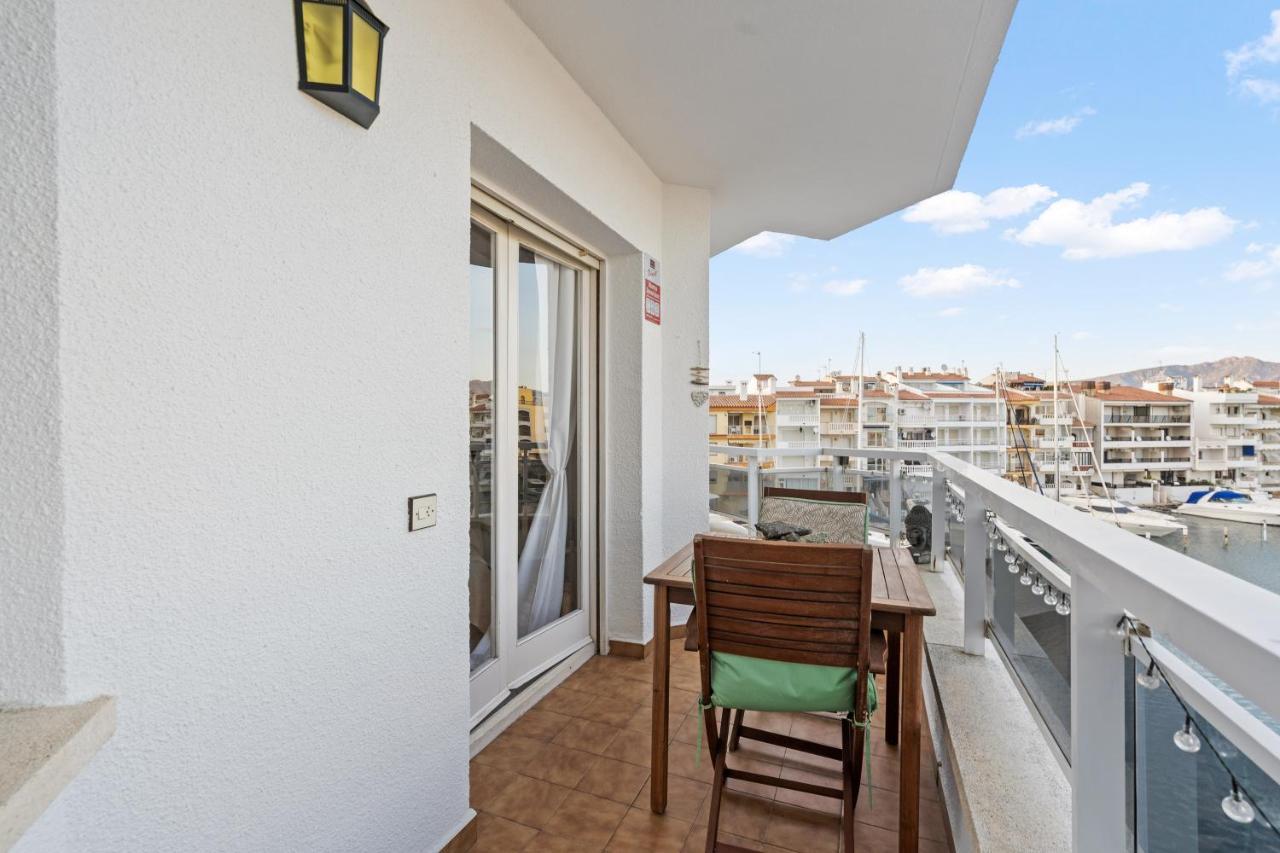 Welcs Apartamento 055 Emp Con Terraza Y Vistas Al Canal Эмпуриабрава Экстерьер фото